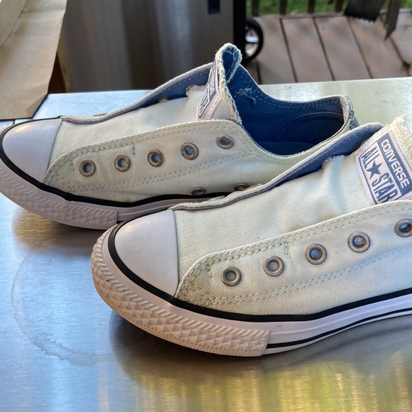 SOLD ELSEWHERE Converse Youth Slip-on Shoes - Picture 8 of 10